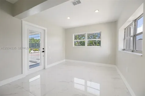 1221 SE 10th Street Deerfield Beach FL 33441