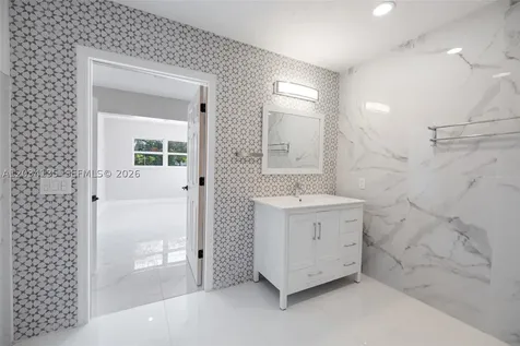 1221 SE 10th Street Deerfield Beach FL 33441