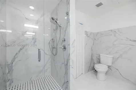 1221 SE 10th Street Deerfield Beach FL 33441