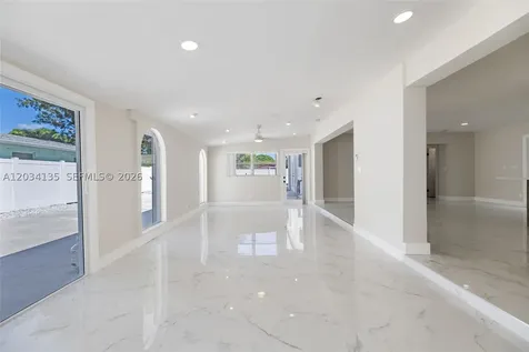 1221 SE 10th Street Deerfield Beach FL 33441