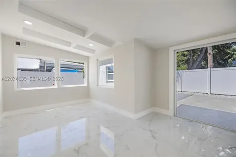 1221 SE 10th Street Deerfield Beach FL 33441