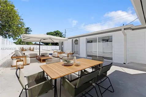 1221 SE 10th Street Deerfield Beach FL 33441