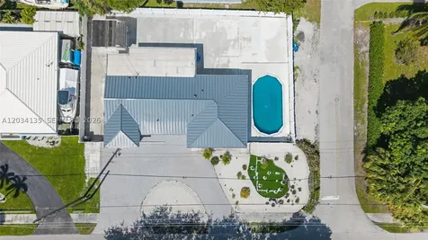 1221 SE 10th Street Deerfield Beach FL 33441