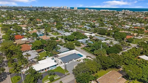 1221 SE 10th Street Deerfield Beach FL 33441