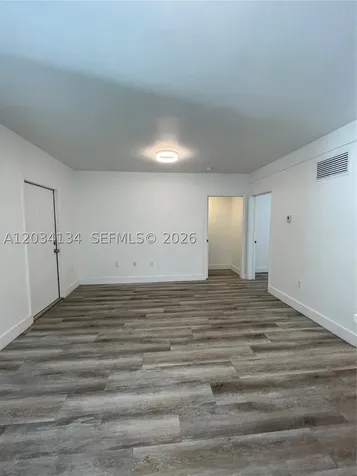 729 Meridian Avenue Miami Beach FL 33139