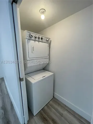 729 Meridian Avenue Miami Beach FL 33139