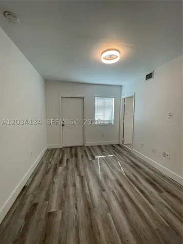729 Meridian Avenue Miami Beach FL 33139