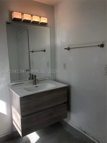 729 Meridian Avenue Miami Beach FL 33139