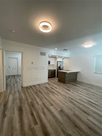 729 Meridian Avenue Miami Beach FL 33139