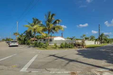 160 NW 199th Street Miami Gardens FL 33169