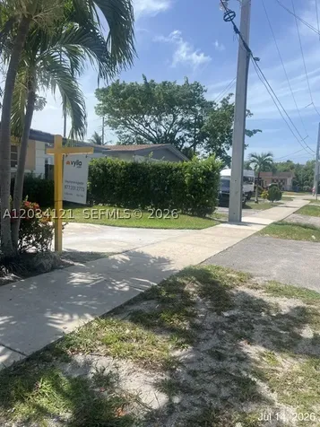 18715 NE 18th Avenue Miami FL 33179