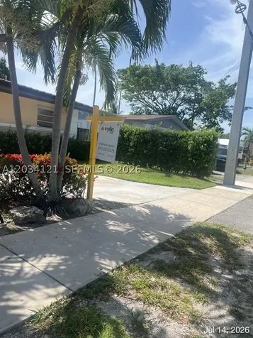 18715 NE 18th Avenue Miami FL 33179