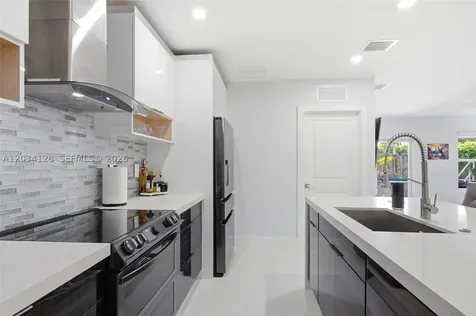 24800 SW 122nd Place Homestead FL 33032