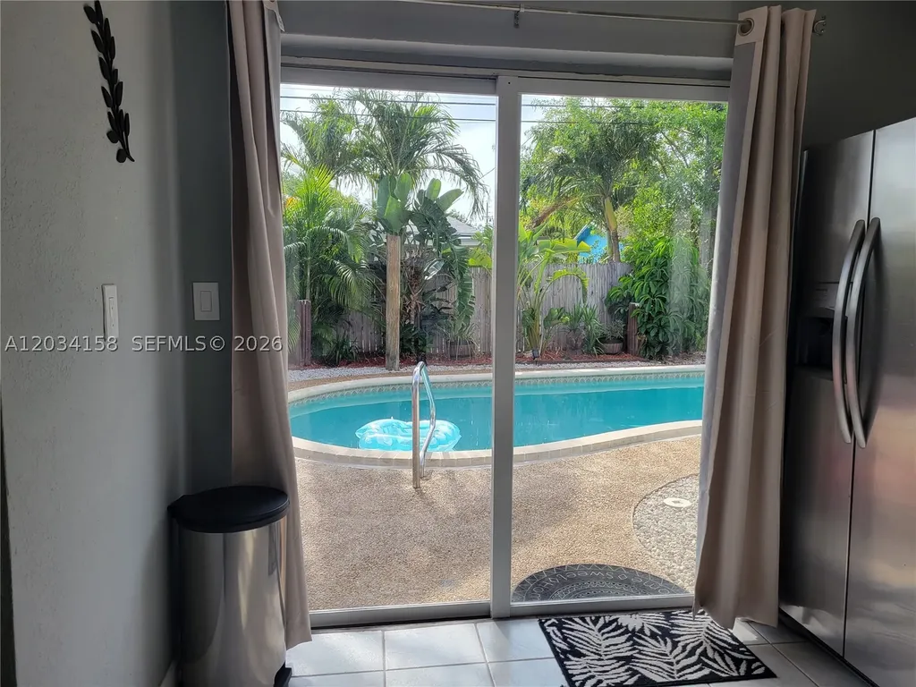 2560 NE 8th Terrace Pompano Beach FL 33064