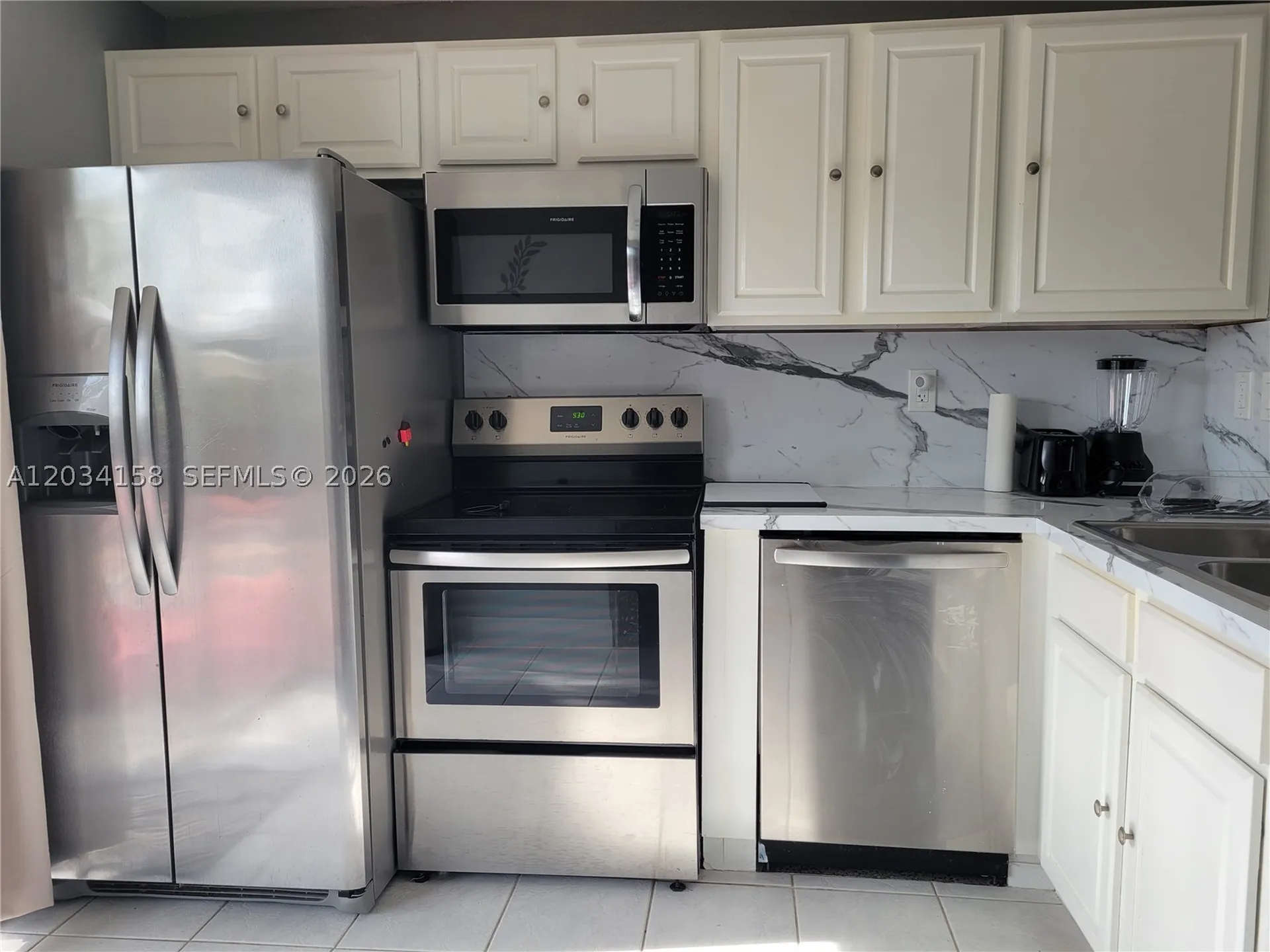 2560 NE 8th Terrace Pompano Beach FL 33064