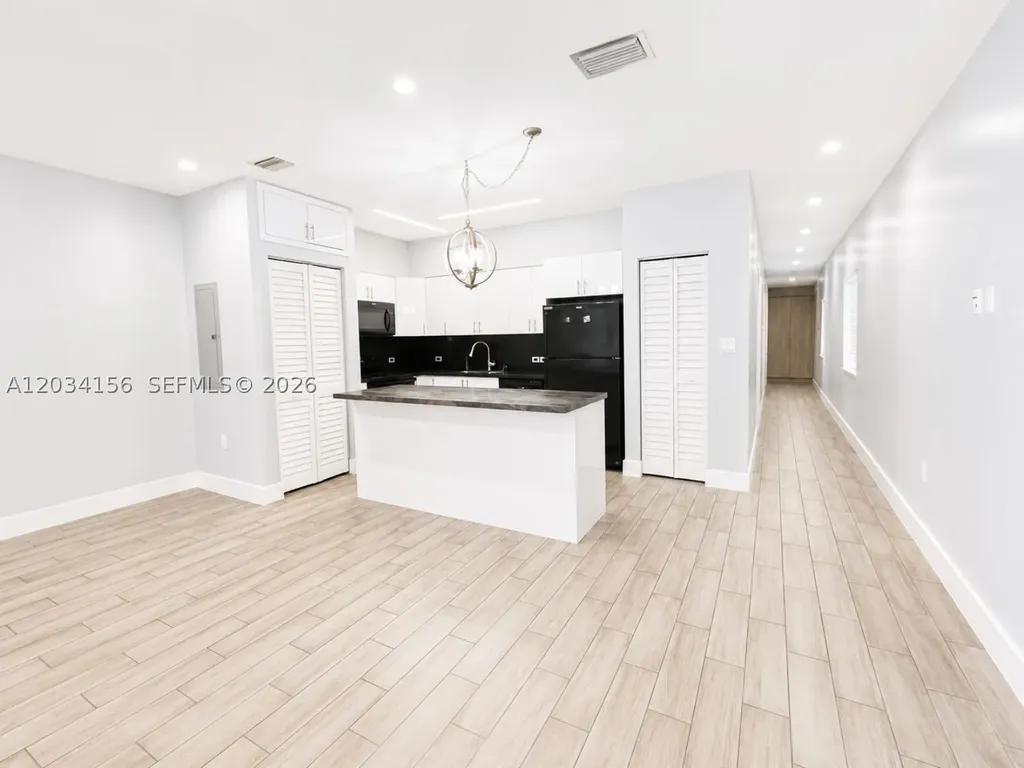 7135 SW 21st Street Miami FL 33155