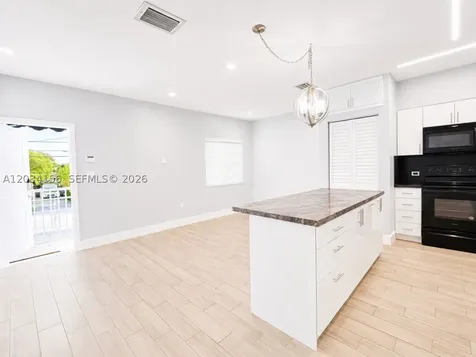 7135 SW 21st Street Miami FL 33155