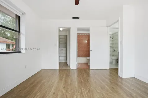 1389 NW 31st Avenue Miami FL 33125