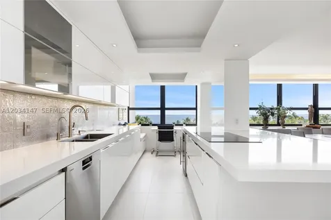 3 Grove Isle Drive Miami FL 33133