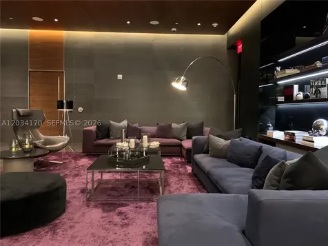 68 SE 6th Street Miami FL 33131