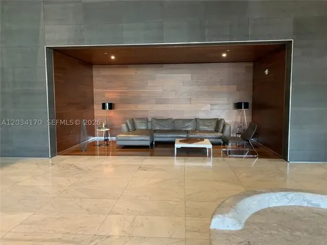 68 SE 6th Street Miami FL 33131