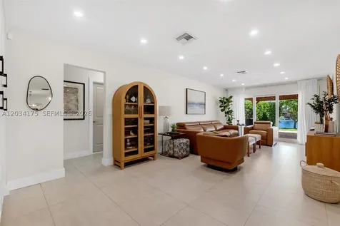 8601 Dundee Terrace Miami Lakes FL 33016