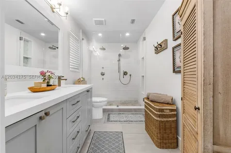 8601 Dundee Terrace Miami Lakes FL 33016