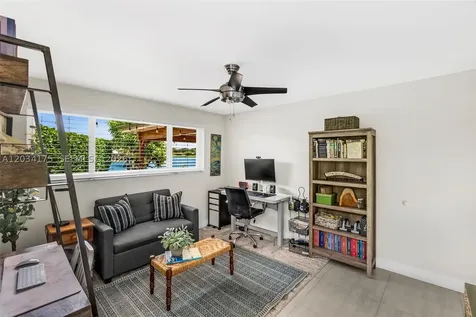 8601 Dundee Terrace Miami Lakes FL 33016
