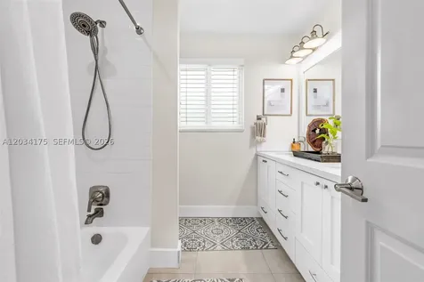 8601 Dundee Terrace Miami Lakes FL 33016