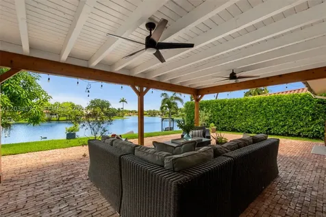 8601 Dundee Terrace Miami Lakes FL 33016