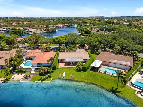 8601 Dundee Terrace Miami Lakes FL 33016