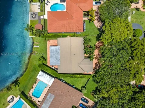 8601 Dundee Terrace Miami Lakes FL 33016