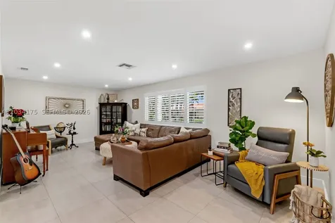 8601 Dundee Terrace Miami Lakes FL 33016