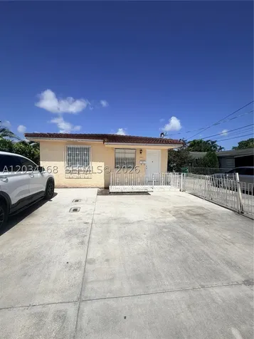 3821 SW 89th Court Miami FL 33165