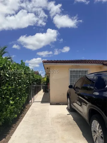 3821 SW 89th Court Miami FL 33165