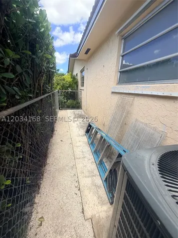 3821 SW 89th Court Miami FL 33165