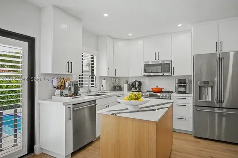 6511 SW 18th Street West Miami FL 33155