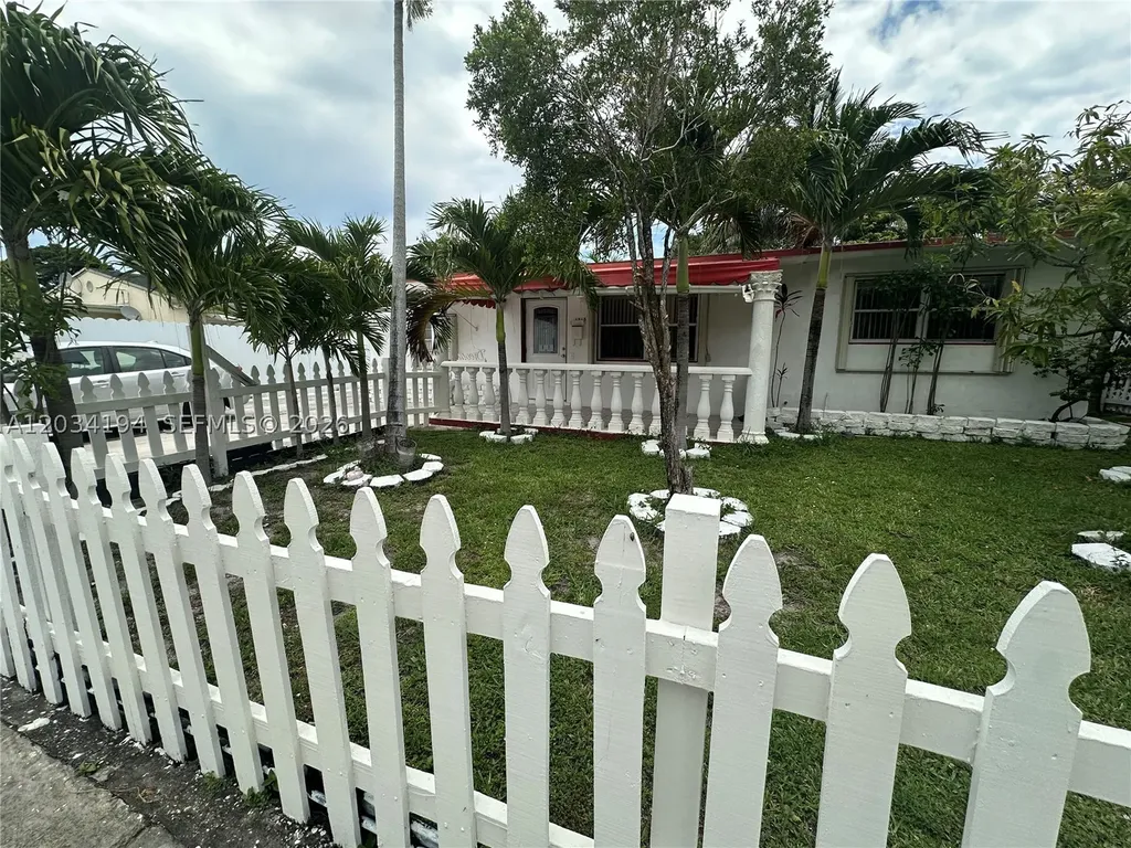 1215 S 24th Avenue Hollywood FL 33020