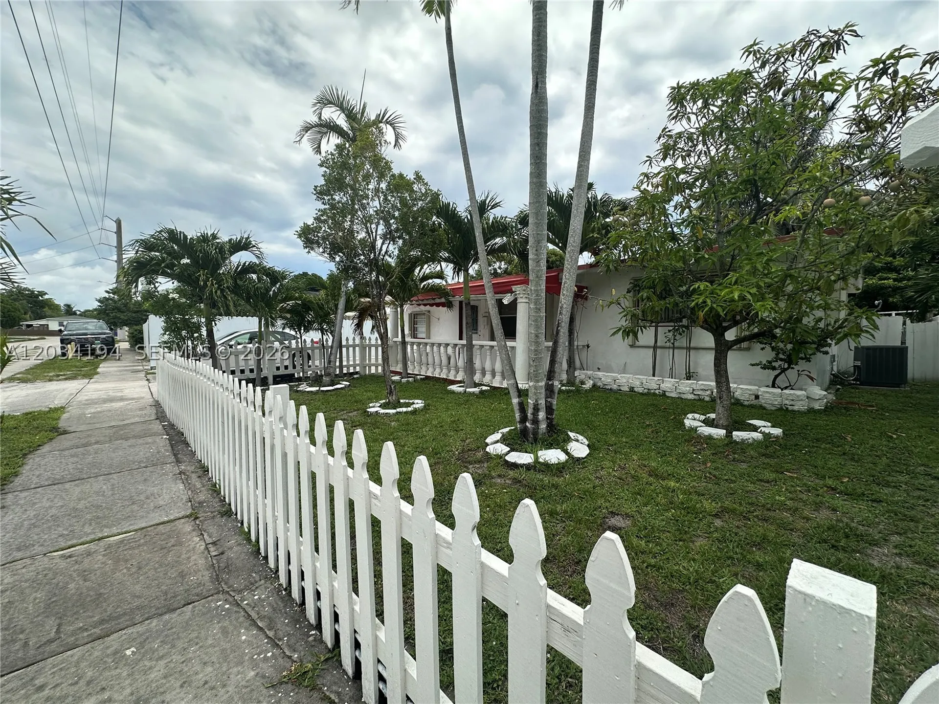 1215 S 24th Avenue Hollywood FL 33020