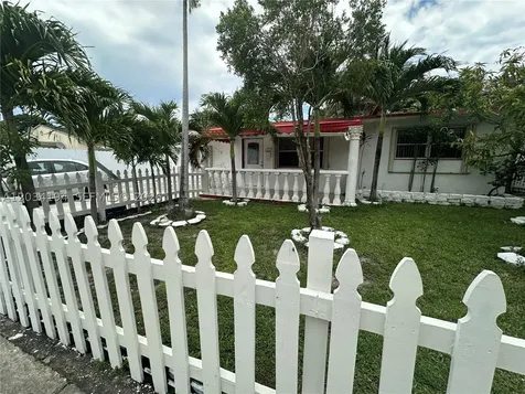 1215 S 24th Avenue Hollywood FL 33020