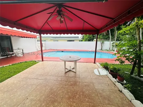 1215 S 24th Avenue Hollywood FL 33020