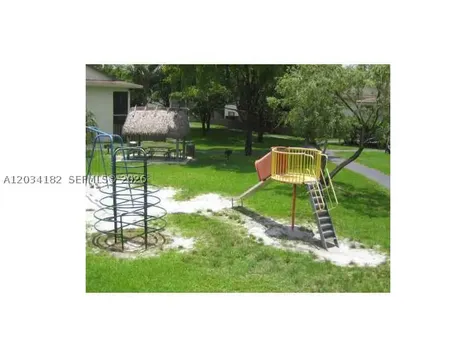 11261 SW 88 Street Miami FL 33176