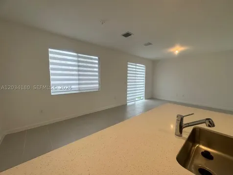705 SE 13th St Circle Homestead FL 33034