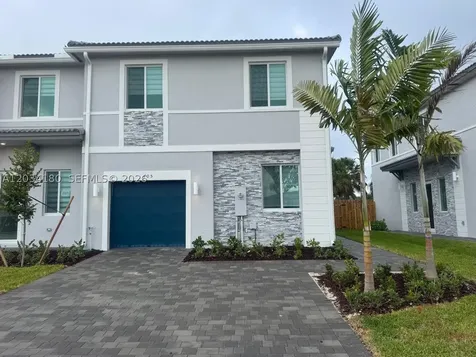705 SE 13th St Circle Homestead FL 33034