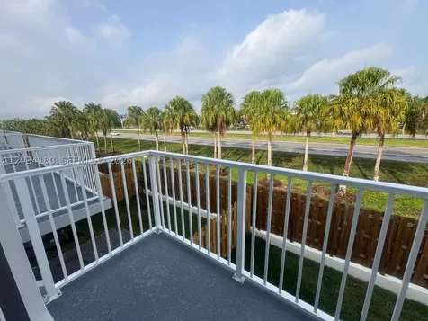 705 SE 13th St Circle Homestead FL 33034