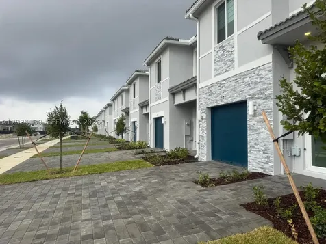 705 SE 13th St Circle Homestead FL 33034