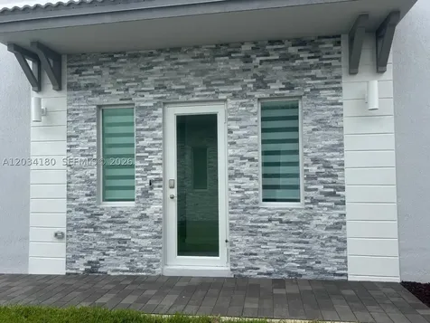 705 SE 13th St Circle Homestead FL 33034