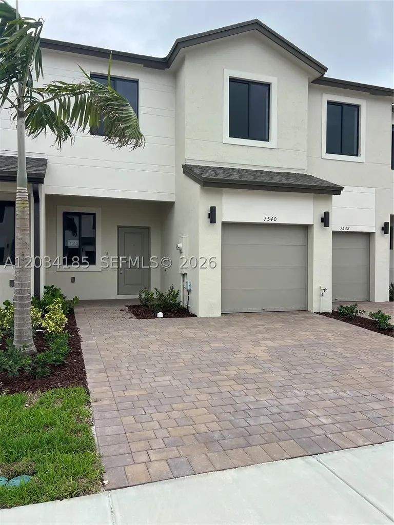 1540 NW 1st Street Florida City FL 33034