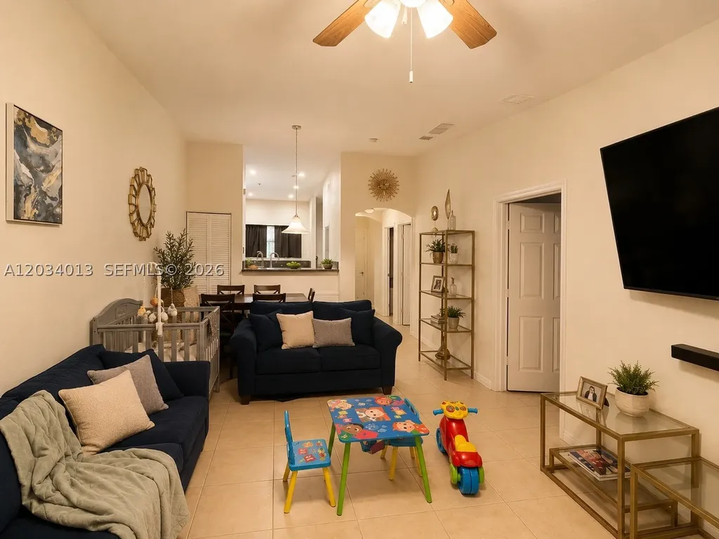 3874 SW 48th Avenue Hollywood FL 33023