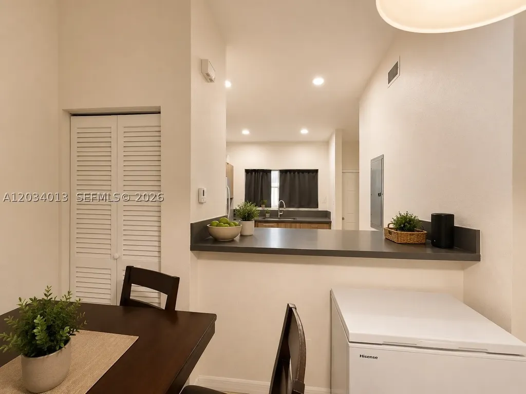 3874 SW 48th Avenue Hollywood FL 33023